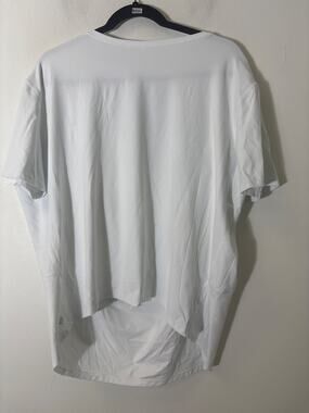 Bossi White Short Sleeve Athletic top Sz L